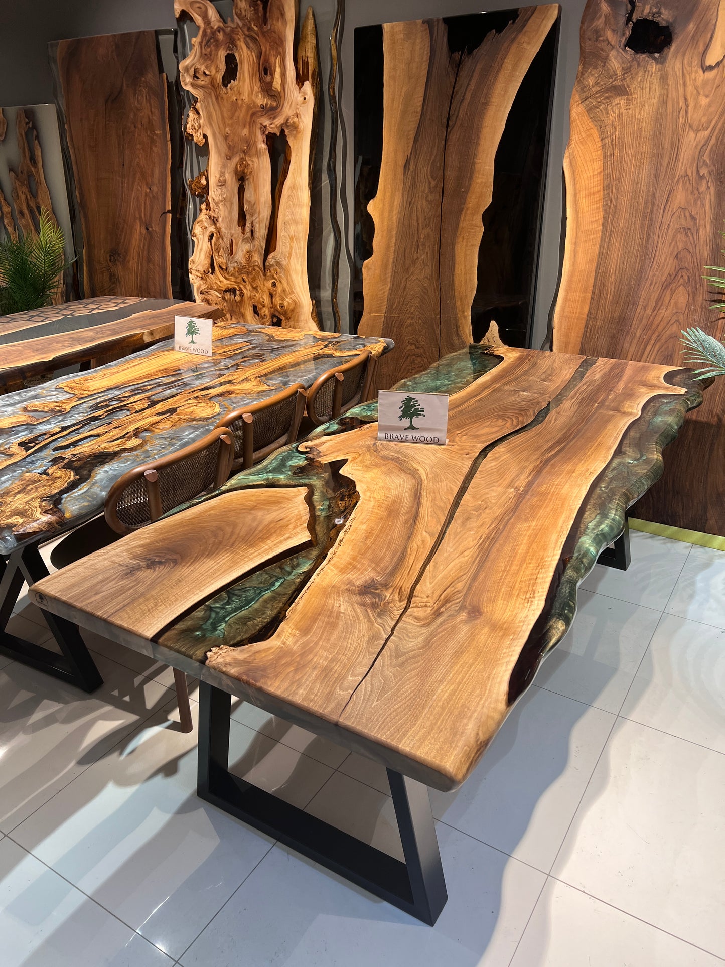 Dining room table, Kitchen table, Green epoxy, Walnut wood, Epoxy table, Custom live edge epoxy resin dining table, Natural edge table