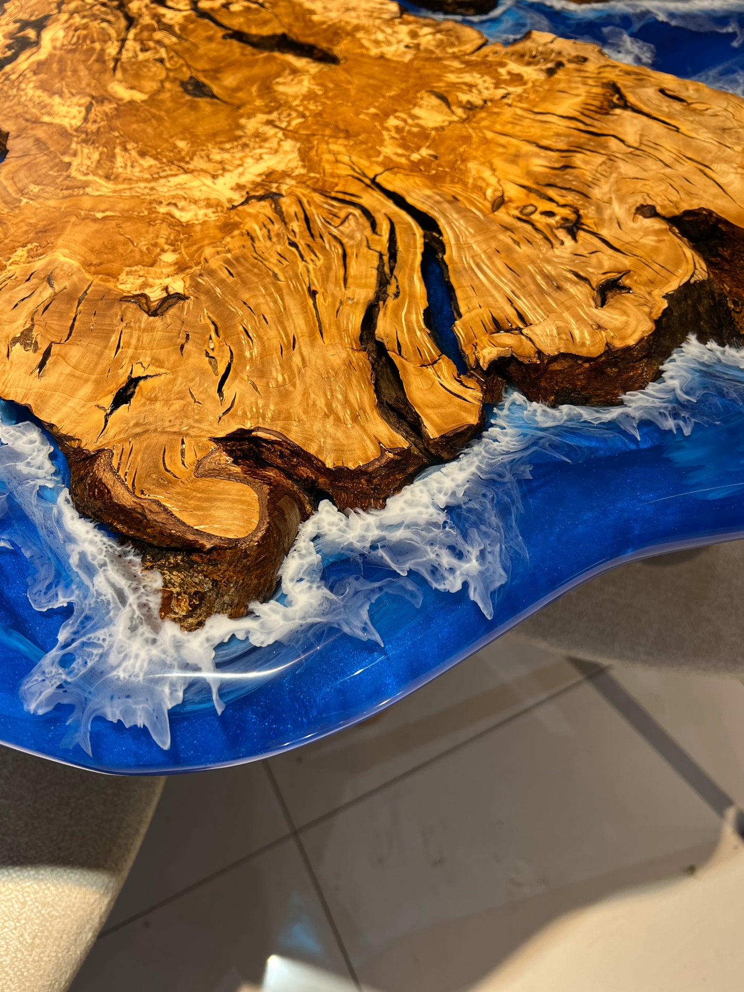 Round dining room table, Epoxy table, Epoxy round table, With wave effect olive table