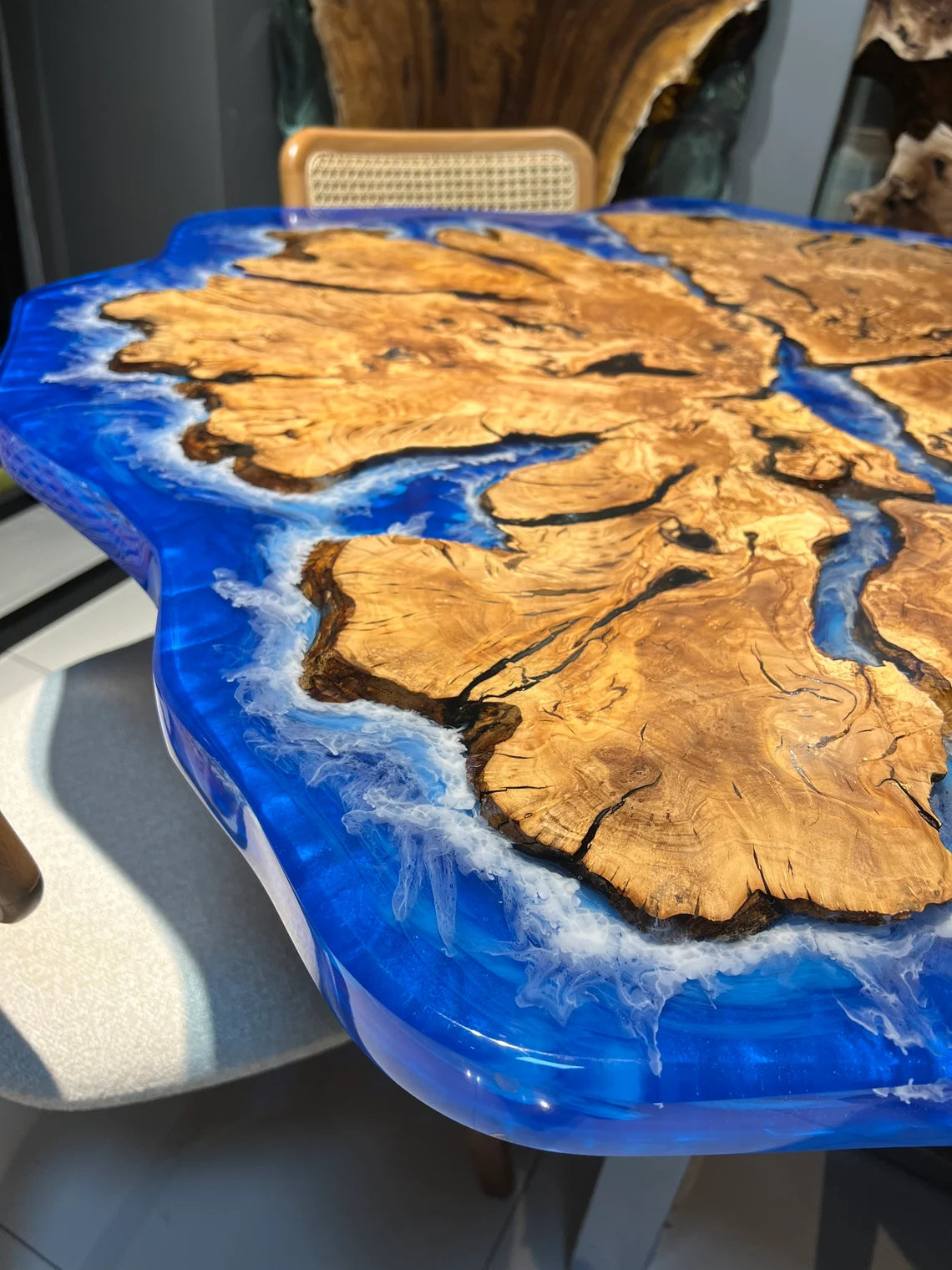 Round dining room table, Epoxy table, Epoxy round table, With wave effect olive table