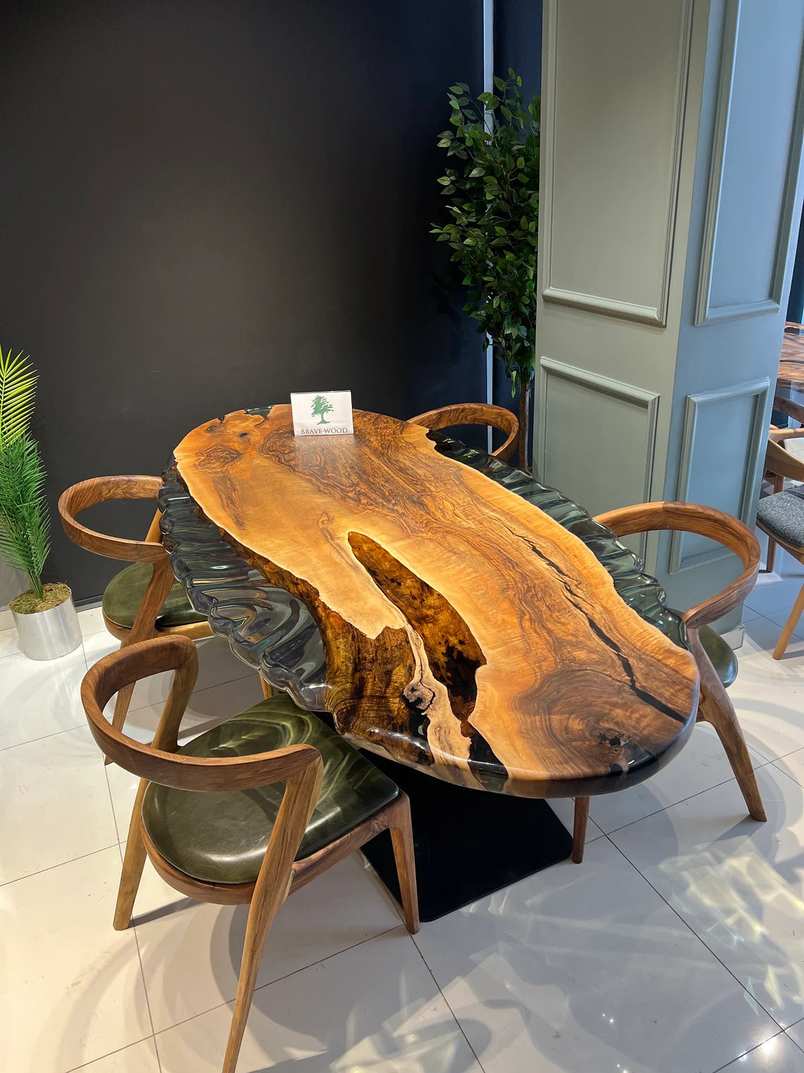 Dining room table, Oval dining table, walnut dining room table, Custom design epoxy table, Ultra Clear Epoxy Dining Table